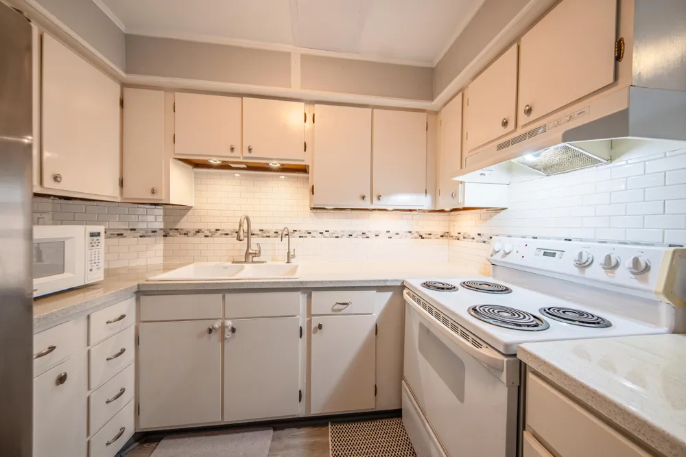 352 Riverbend Drive Milan, MI 48160