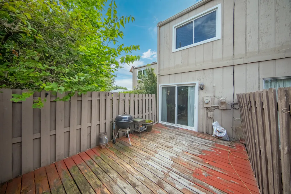 352 Riverbend Drive Milan, MI 48160