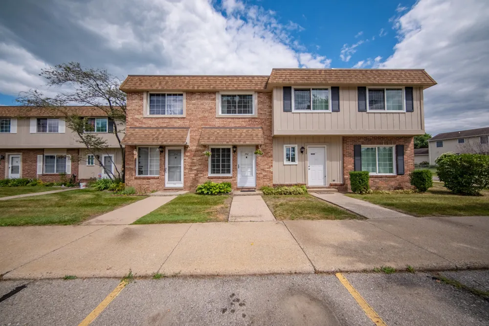 352 Riverbend Drive Milan, MI 48160