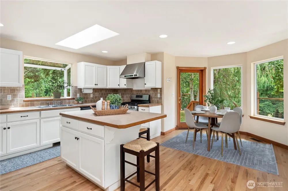 143 Fern Gully Port Ludlow, WA 98365