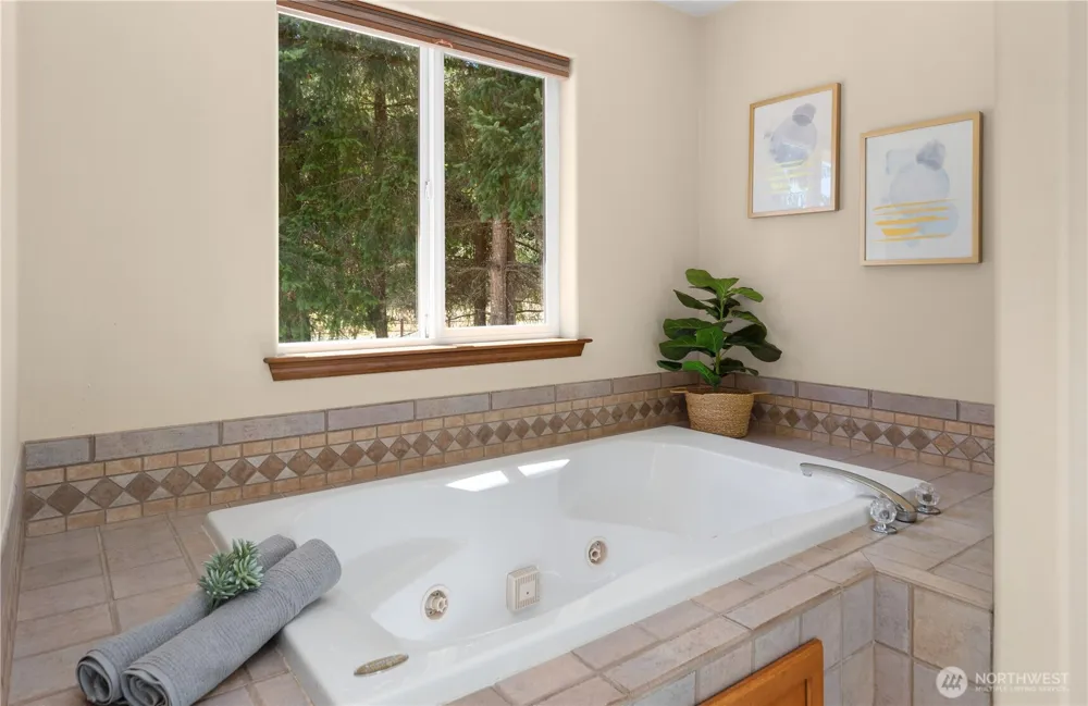 143 Fern Gully Port Ludlow, WA 98365