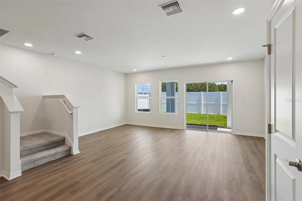 34563 TURPINS AVENUE Zephyrhills, FL 33541