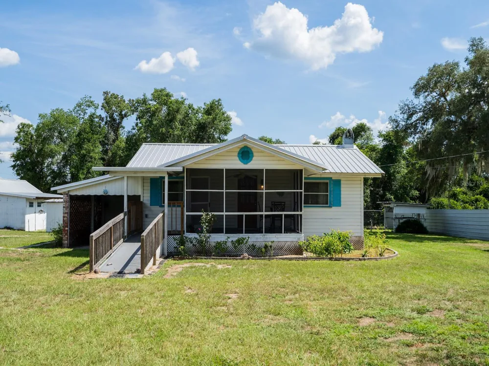16490 E HIGHWAY 316 Fort Mc Coy, FL 32134