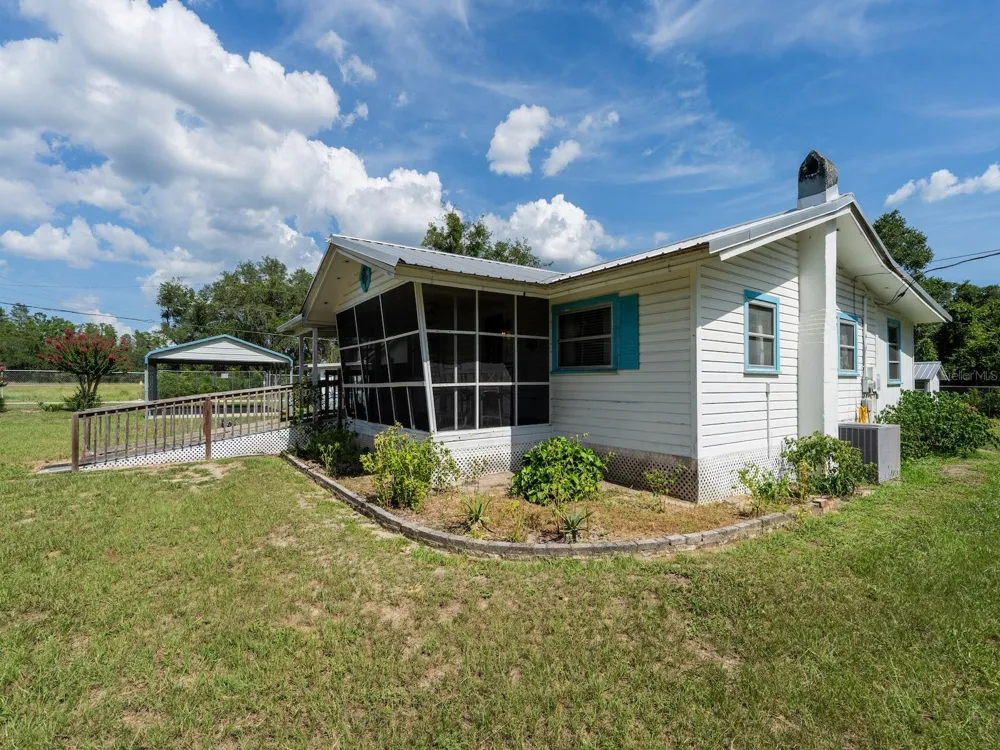 16490 E HIGHWAY 316 Fort Mc Coy, FL 32134