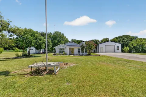 1425 Pioneer Drive