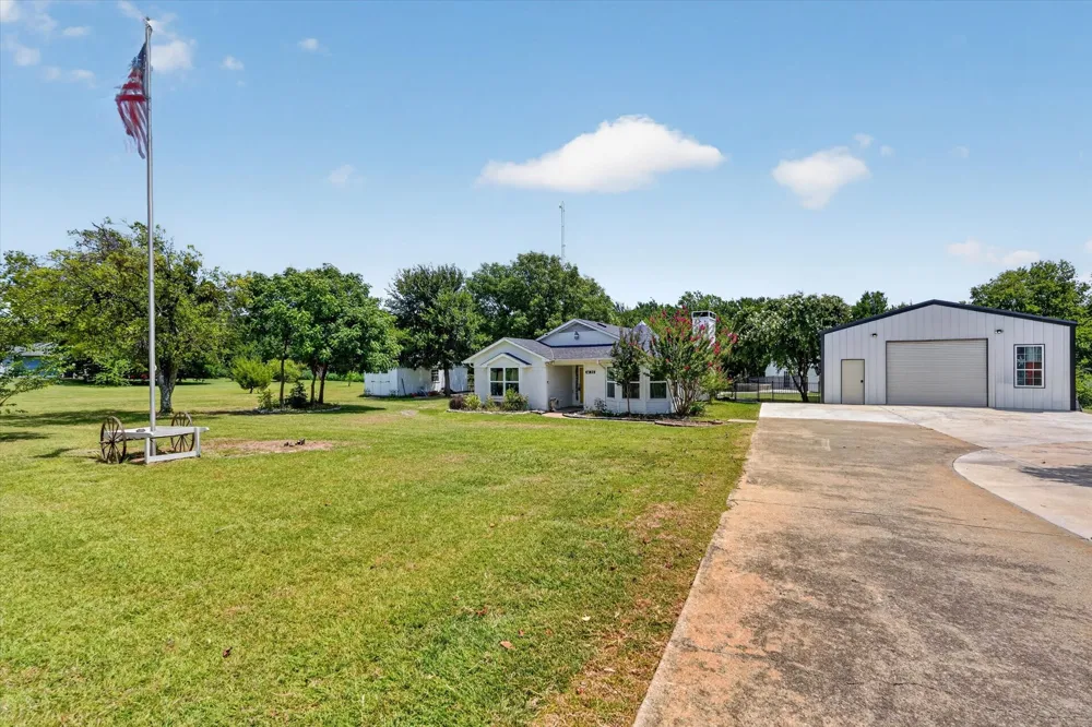 1425 Pioneer Drive Lowry Crossing, TX 75069