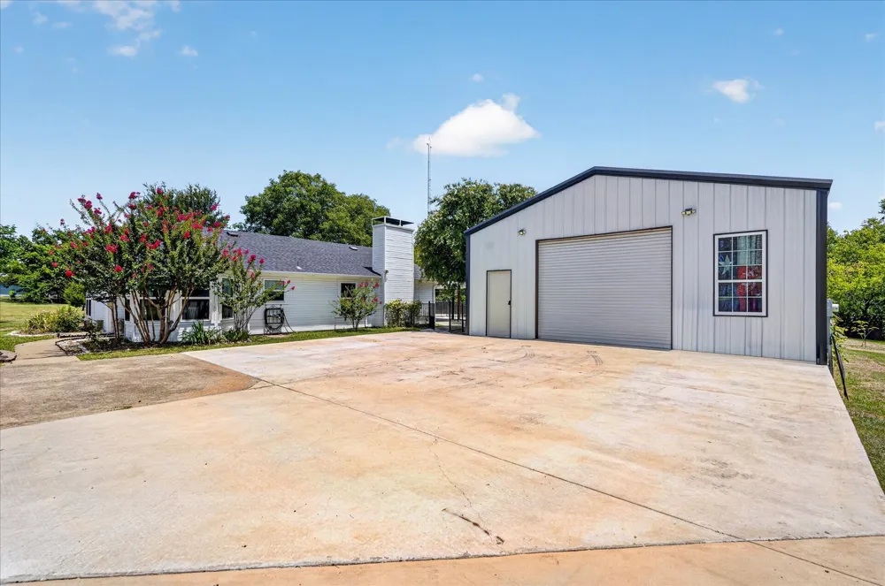 1425 Pioneer Drive Lowry Crossing, TX 75069