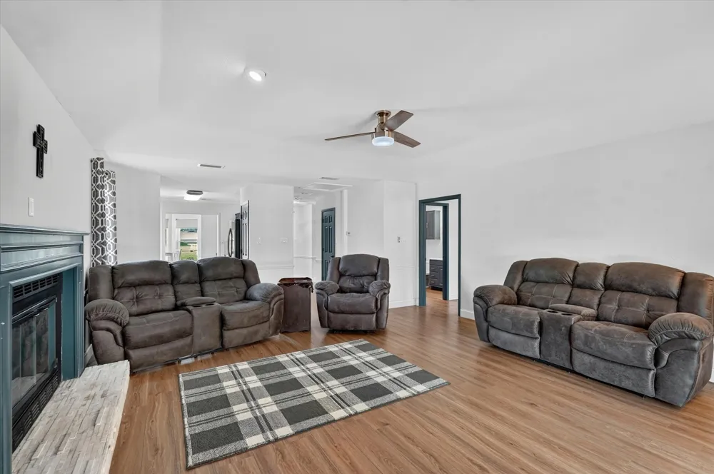 1425 Pioneer Drive Lowry Crossing, TX 75069