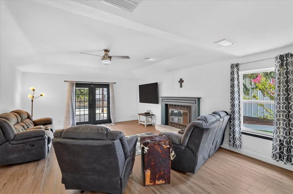 1425 Pioneer Drive Lowry Crossing, TX 75069