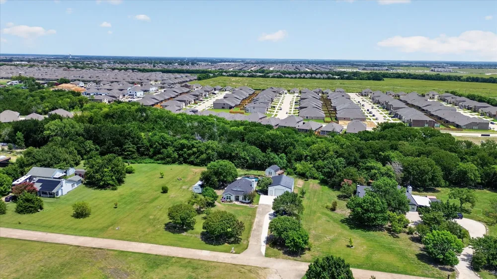 1425 Pioneer Drive Lowry Crossing, TX 75069
