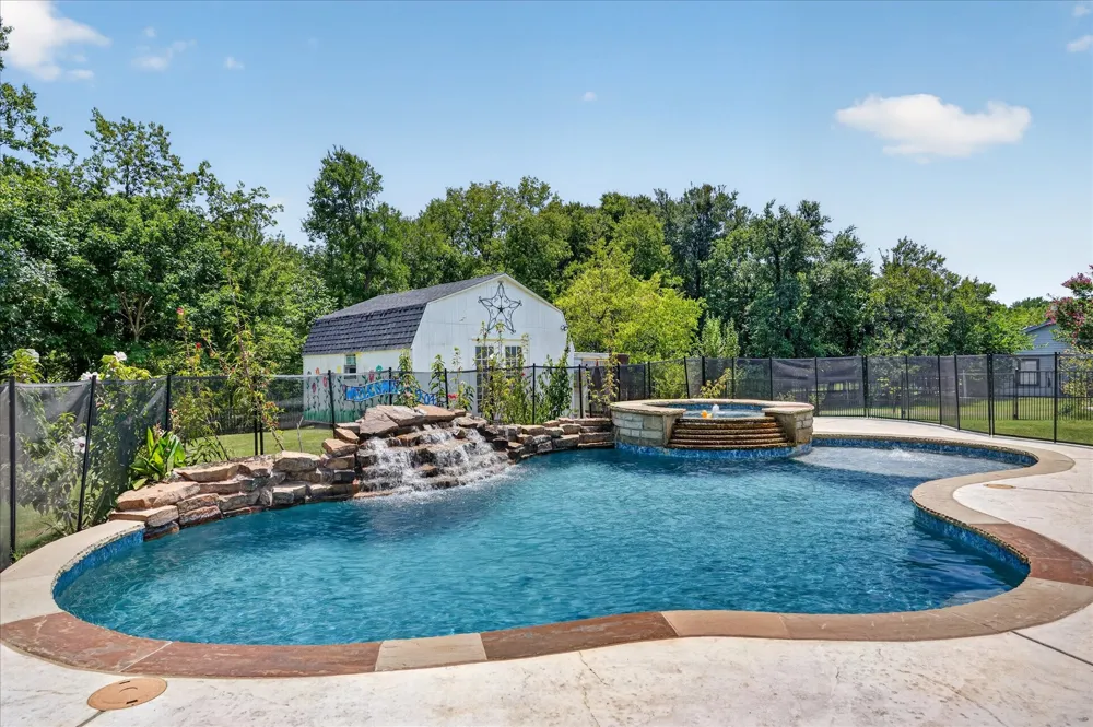1425 Pioneer Drive Lowry Crossing, TX 75069