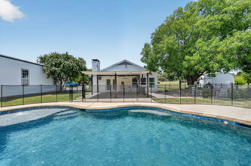 1425 Pioneer Drive Lowry Crossing, TX 75069