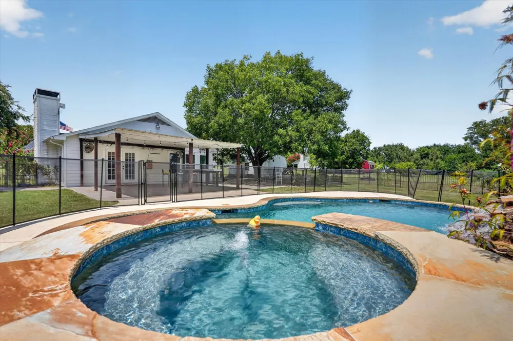 1425 Pioneer Drive Lowry Crossing, TX 75069