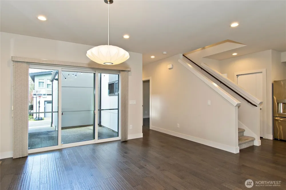 1471 14th Place NE Issaquah, WA 98029