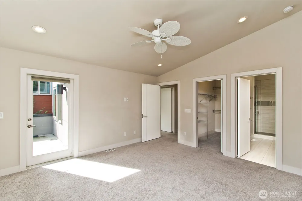 1471 14th Place NE Issaquah, WA 98029