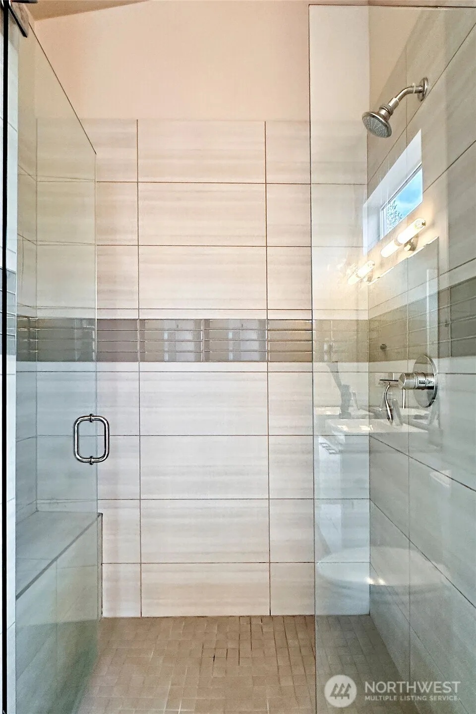 1471 14th Place NE Issaquah, WA 98029
