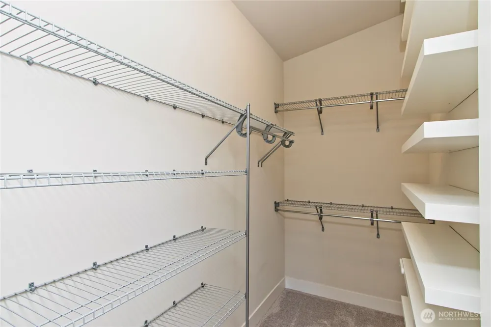 1471 14th Place NE Issaquah, WA 98029