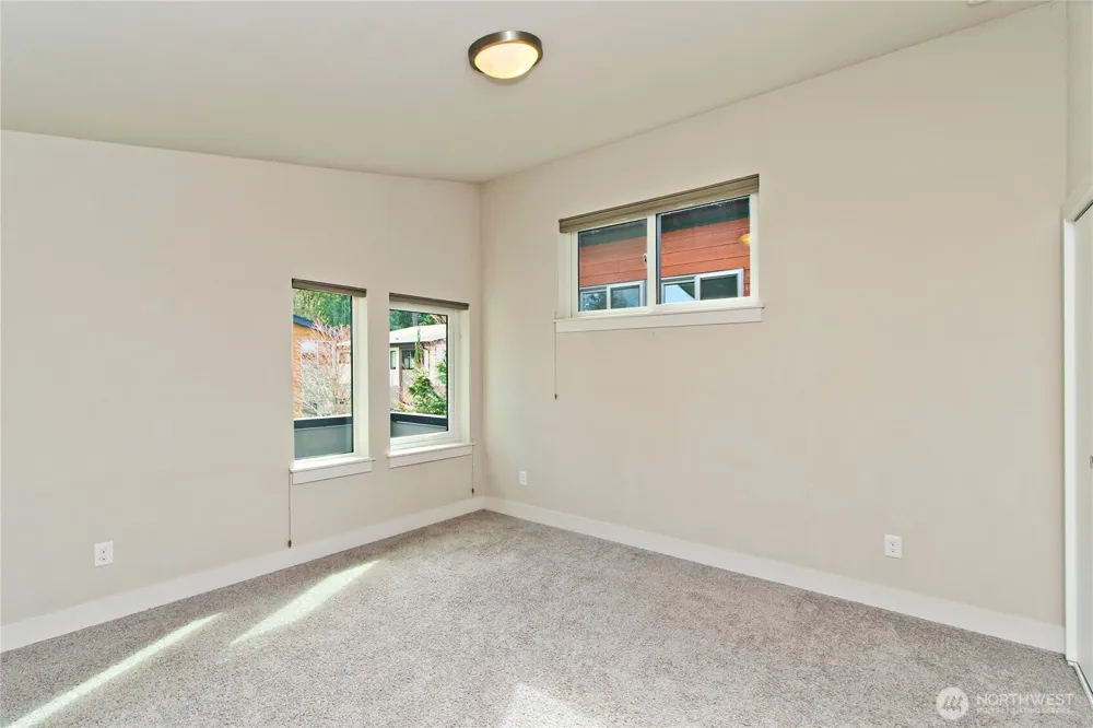 1471 14th Place NE Issaquah, WA 98029