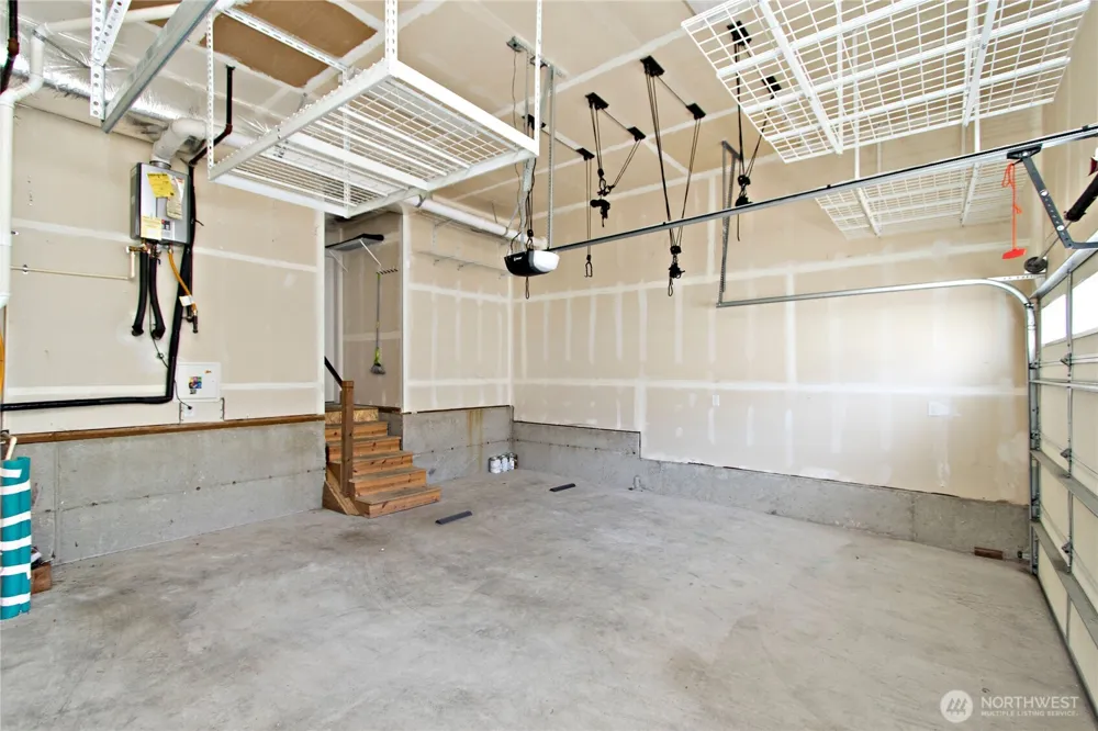 1471 14th Place NE Issaquah, WA 98029