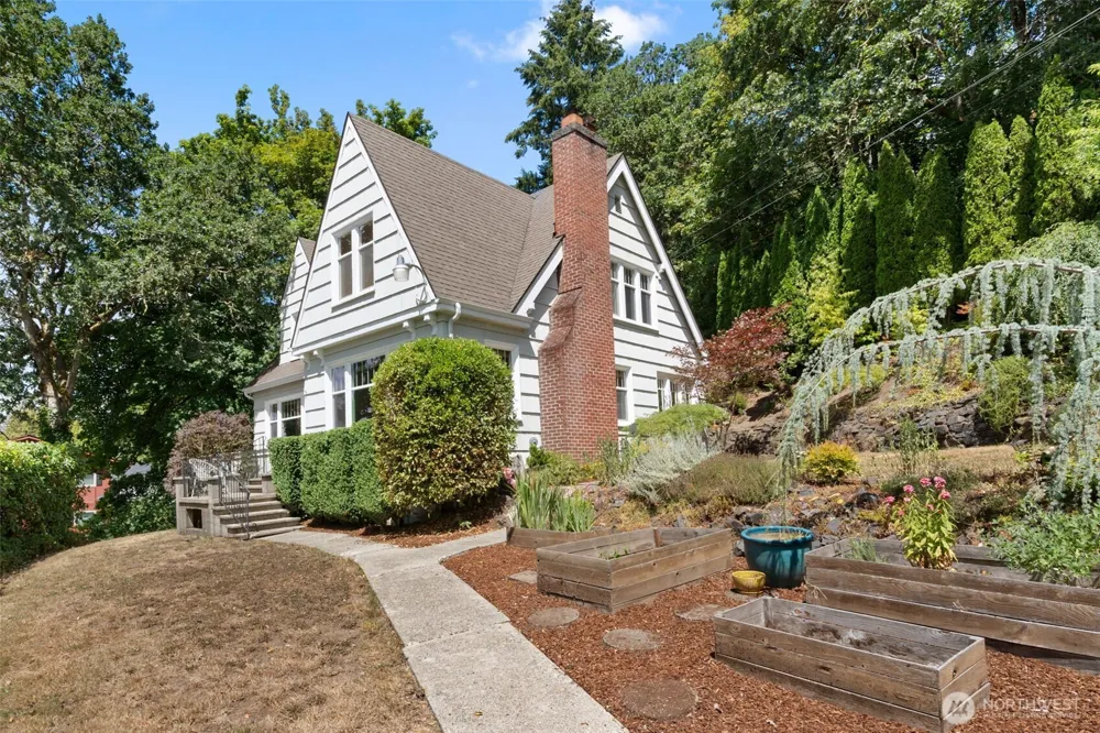 336 NE Adams Avenue Chehalis, WA 98532