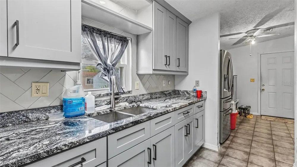 4416 MEADOW RIDGE AVENUE Mulberry, FL 33860