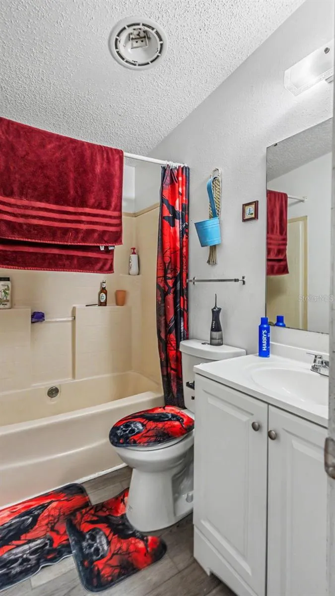 4416 MEADOW RIDGE AVENUE Mulberry, FL 33860