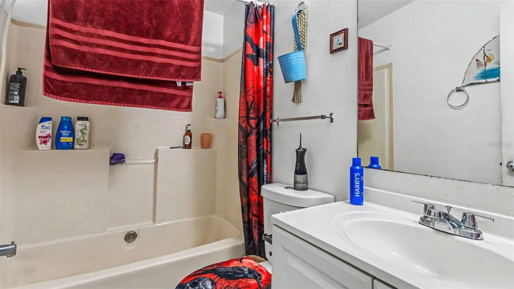 4416 MEADOW RIDGE AVENUE Mulberry, FL 33860