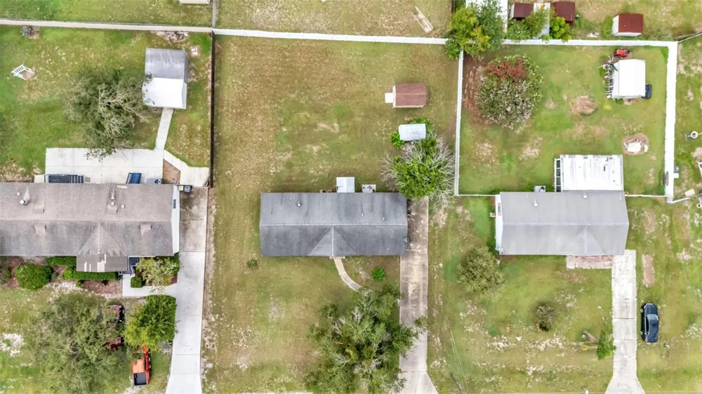 4416 MEADOW RIDGE AVENUE Mulberry, FL 33860