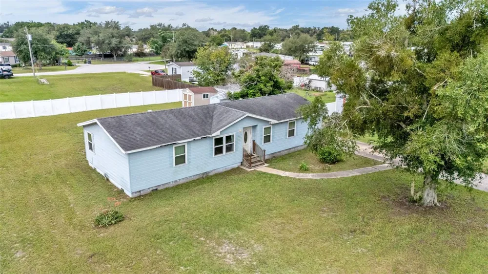 4416 MEADOW RIDGE AVENUE Mulberry, FL 33860