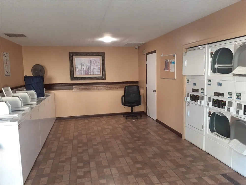 455 ALT 19 S #121 Palm Harbor, FL 34683