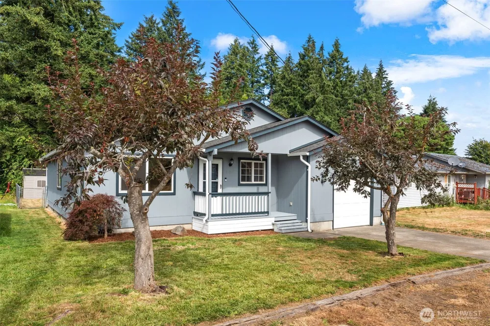 713 1st Avenue NE Napavine, WA 98532
