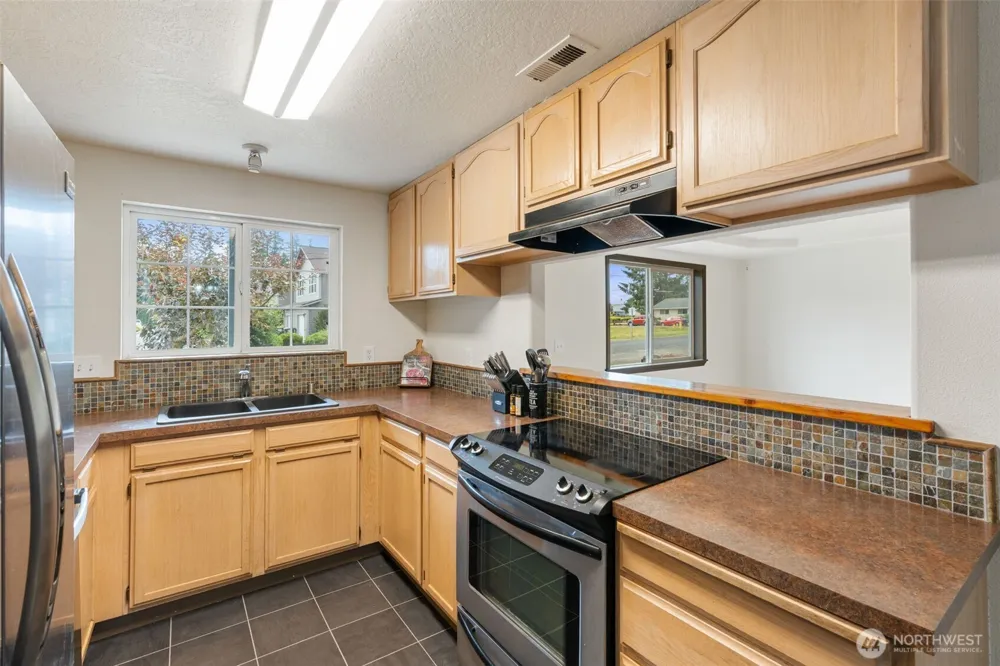 713 1st Avenue NE Napavine, WA 98532