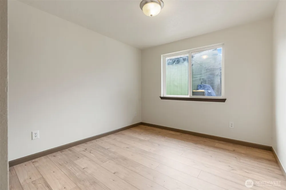713 1st Avenue NE Napavine, WA 98532