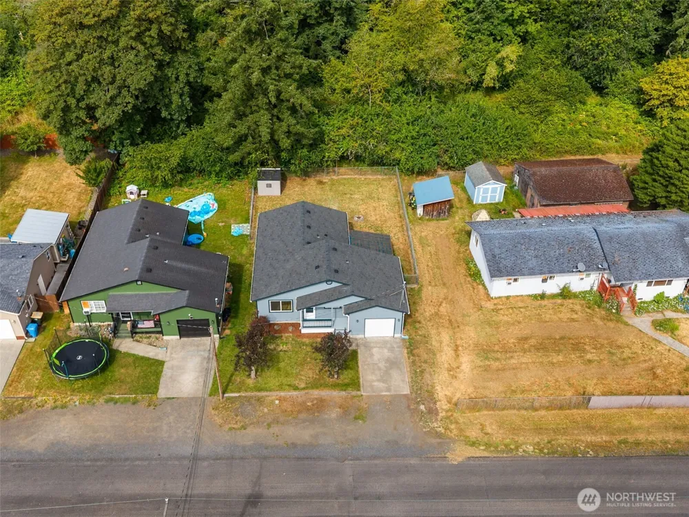 713 1st Avenue NE Napavine, WA 98532