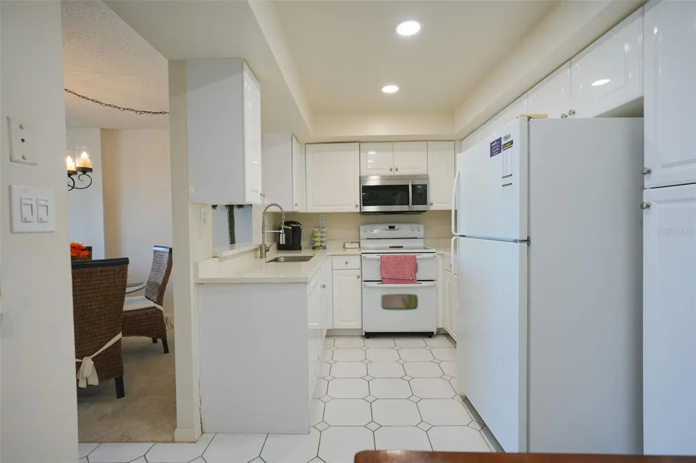 400 ISLAND WAY #1004 Clearwater Beach, FL 33767