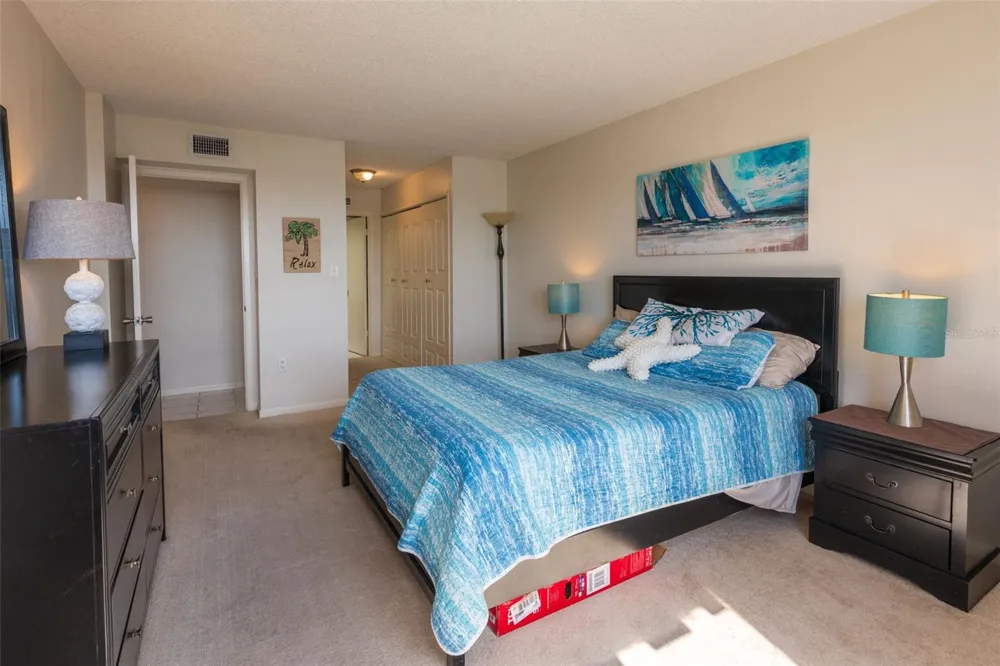 400 ISLAND WAY #1004 Clearwater Beach, FL 33767