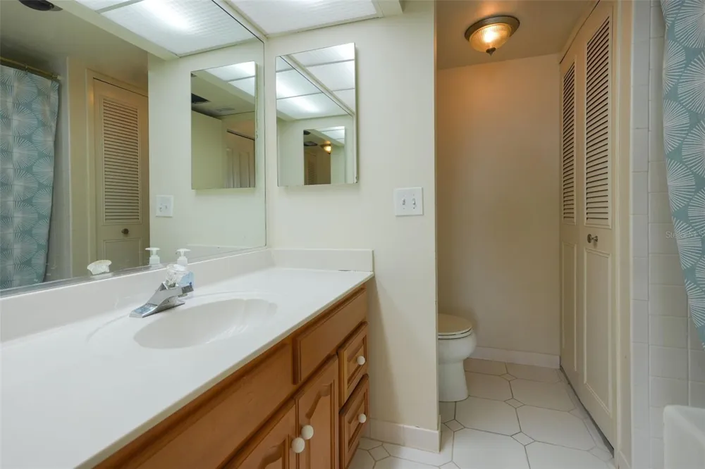 400 ISLAND WAY #1004 Clearwater Beach, FL 33767
