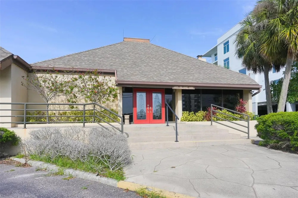400 ISLAND WAY #1004 Clearwater Beach, FL 33767