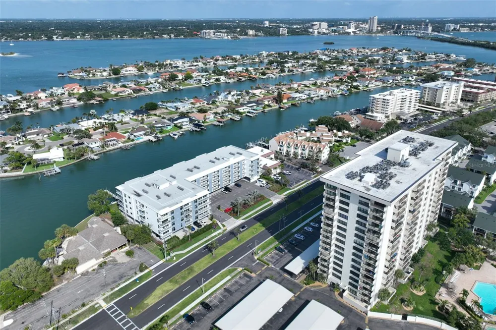 400 ISLAND WAY #1004 Clearwater Beach, FL 33767