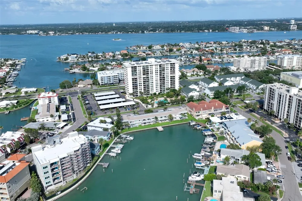 400 ISLAND WAY #1004 Clearwater Beach, FL 33767