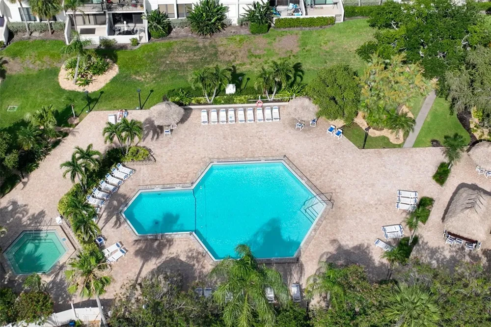 400 ISLAND WAY #1004 Clearwater Beach, FL 33767