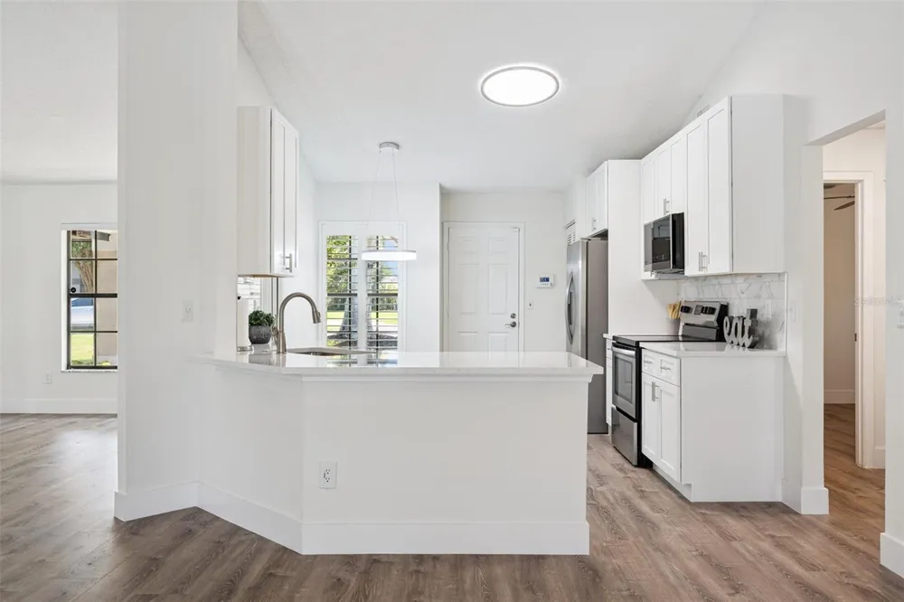14706 EAGLE VIEW COURT Orlando, FL 32837