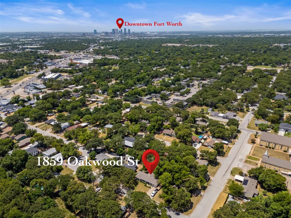 1859 Oakwood Street Haltom City, TX 76117