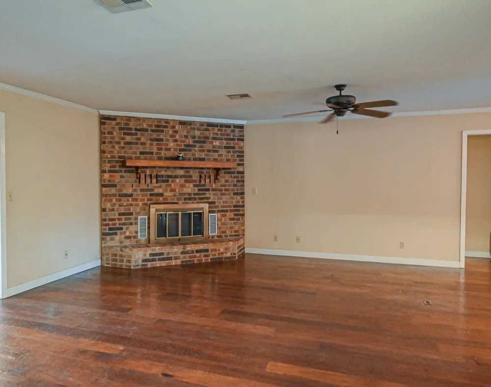 412 Half Moon Way Runaway Bay, TX 76426