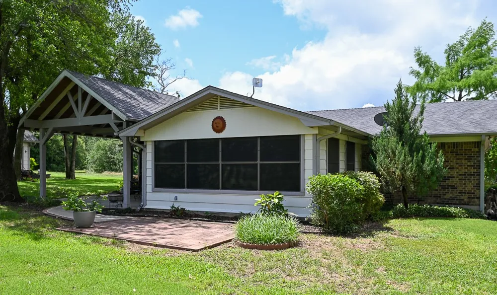 412 Half Moon Way Runaway Bay, TX 76426