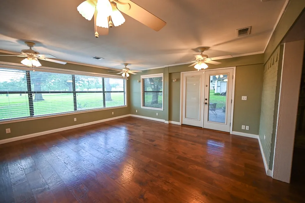 412 Half Moon Way Runaway Bay, TX 76426