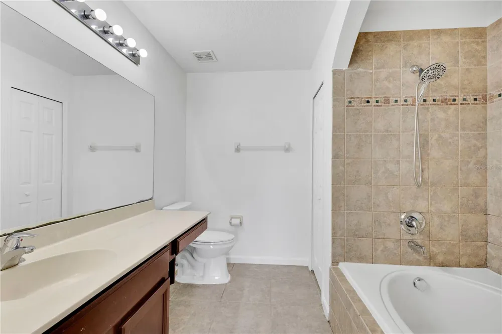 16077 OLD ASH LOOP #19 Orlando, FL 32828