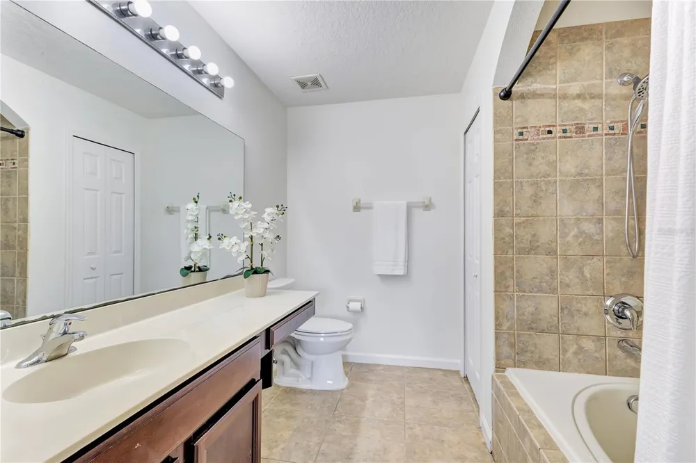 16077 OLD ASH LOOP #19 Orlando, FL 32828