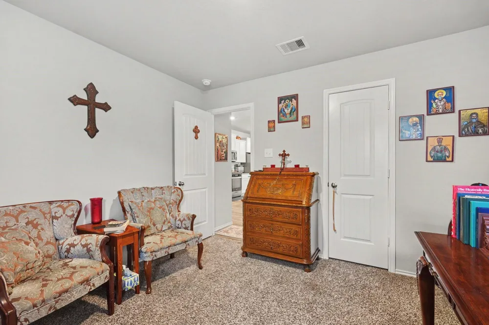 2403 Divot Lane Navasota, TX 77868