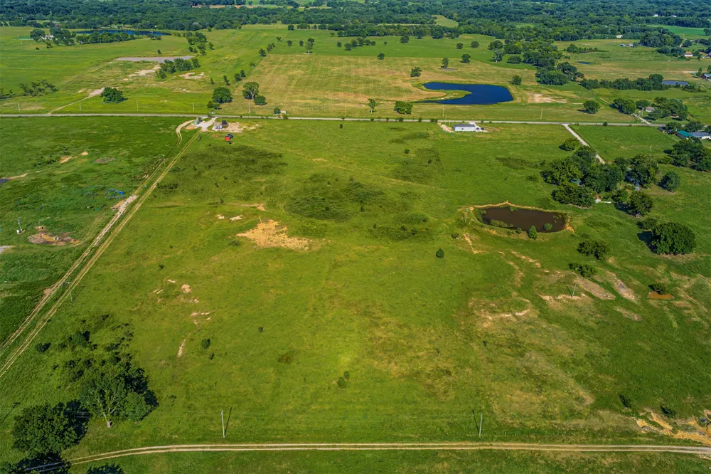 10 Dentonville Road Beggs, OK 74421